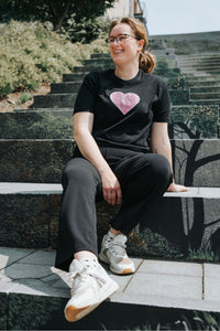 Atom Hjerte - Sort T-Shirt